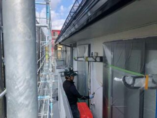 弐番館　二階外壁