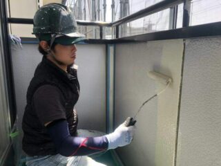 二番館　バルコニー内側