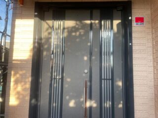 玄関ドア塗装完了