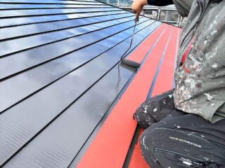 屋根（上塗り1回目）