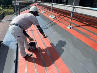 屋根（上塗り）