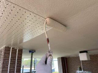 上塗り2回目軒天