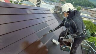 屋根上塗り１回目