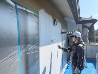 外壁塗装｜下塗り