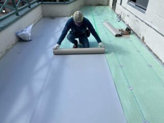 塩ビシート機械固定工法