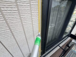 サッシまわりシーリング充填
